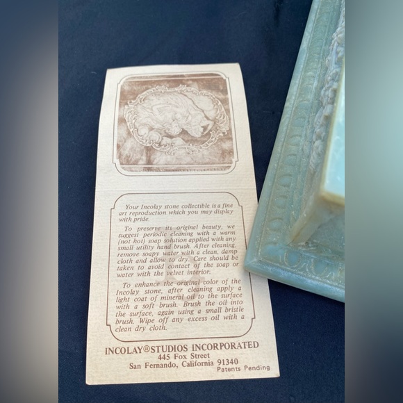 Incolay Carved Stone Hinged Jewelry Trinket Box with Compartments Gorgeous** - Picture 16 of 16